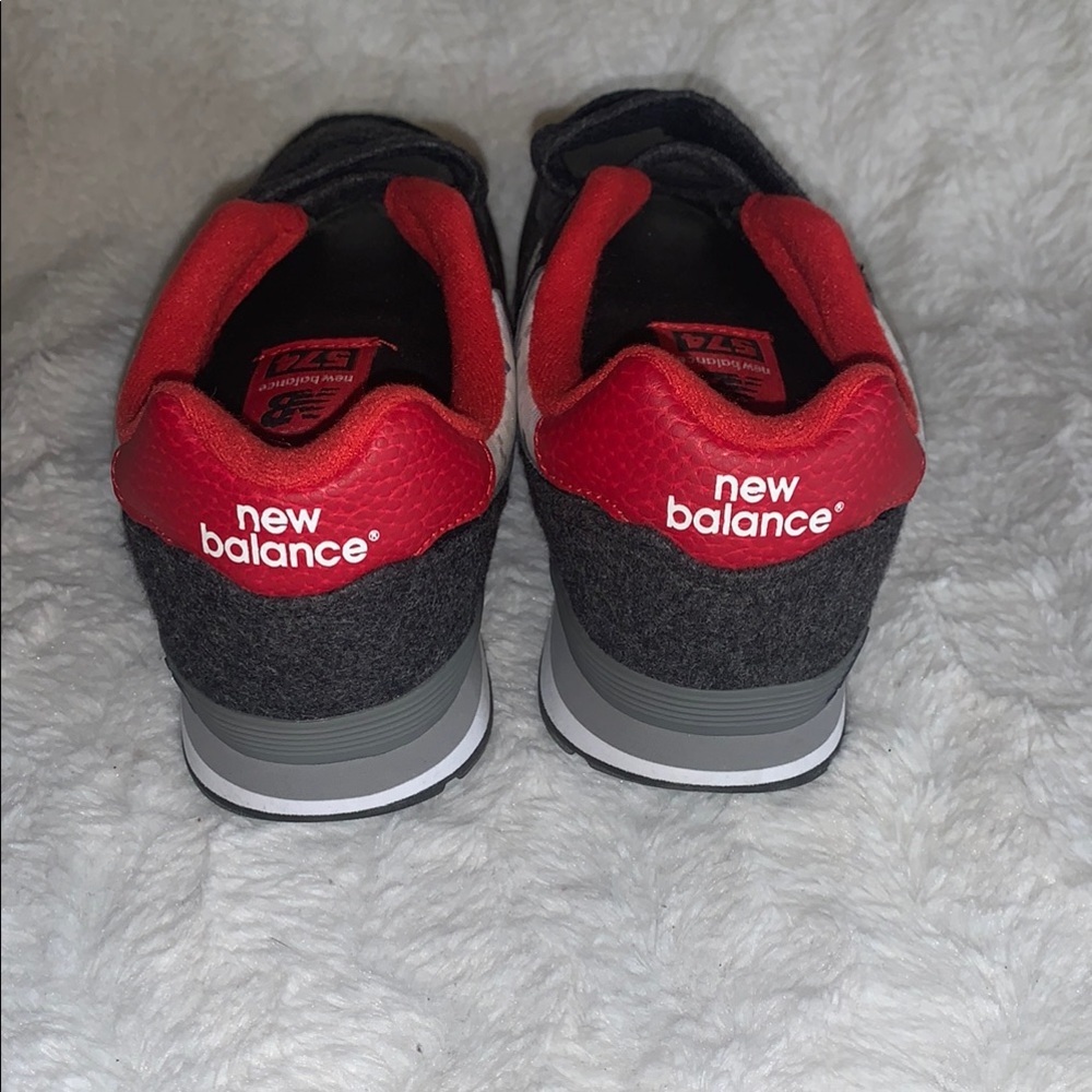 NWOT New Balance Men Black and Red Sneakers - Picture 4 of 7